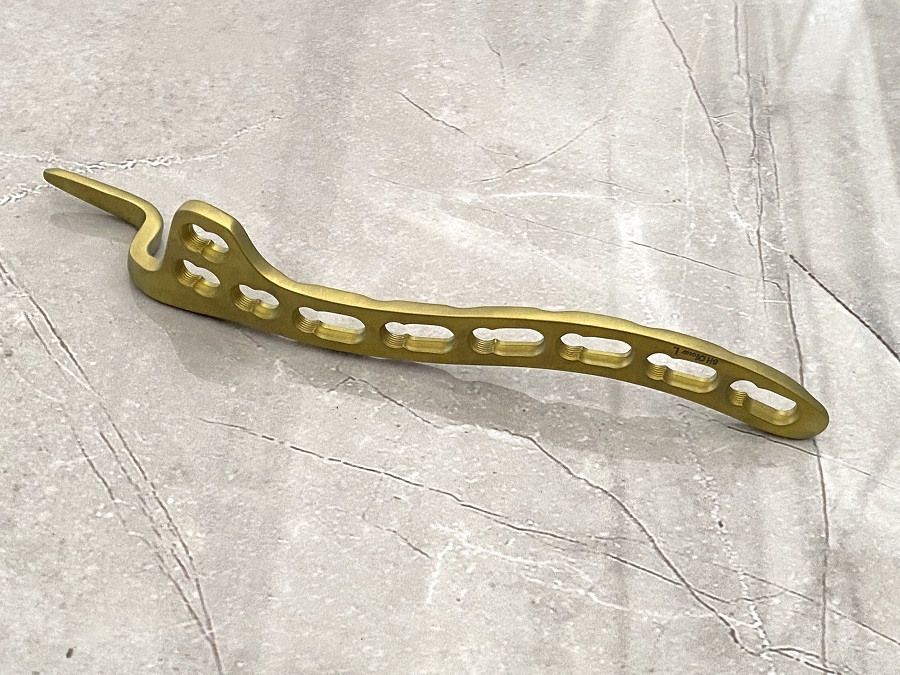 Clavicle Hook Locking Plate