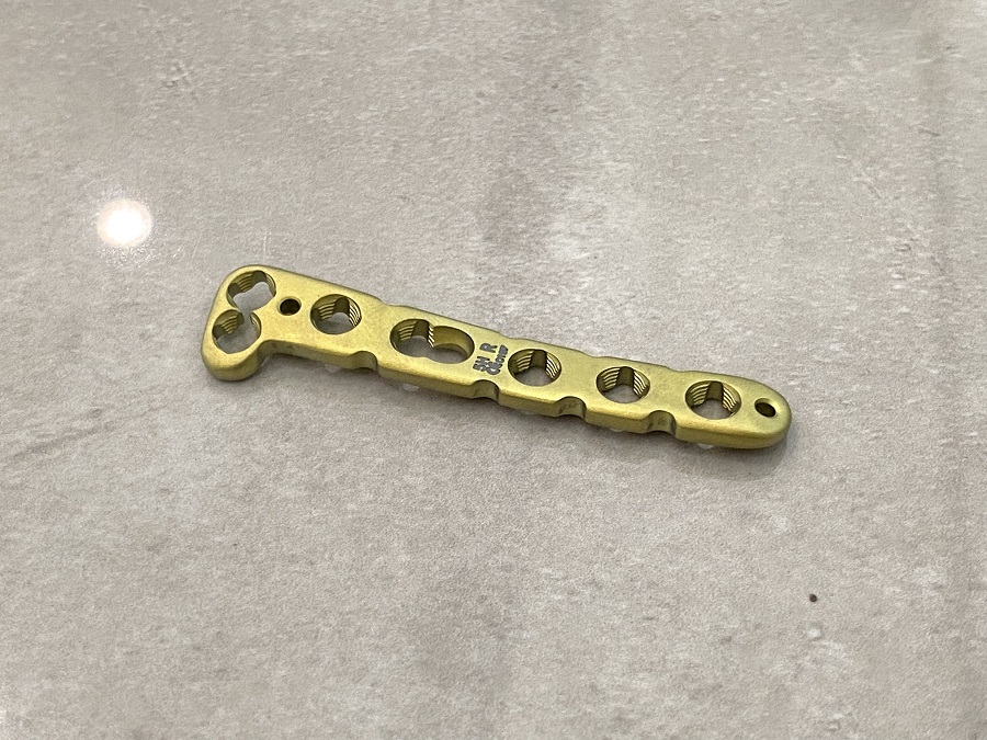 VA Distal Medial Radius Locking Plate